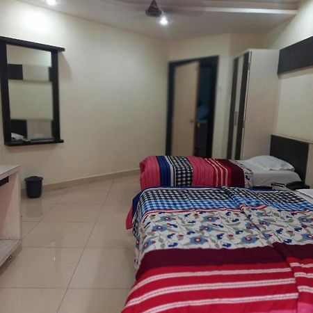 Sharan Hotel Shirdi Exterior photo