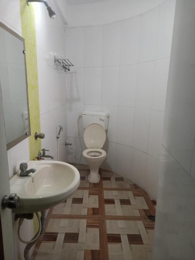 Sharan Hotel Shirdi Exterior photo